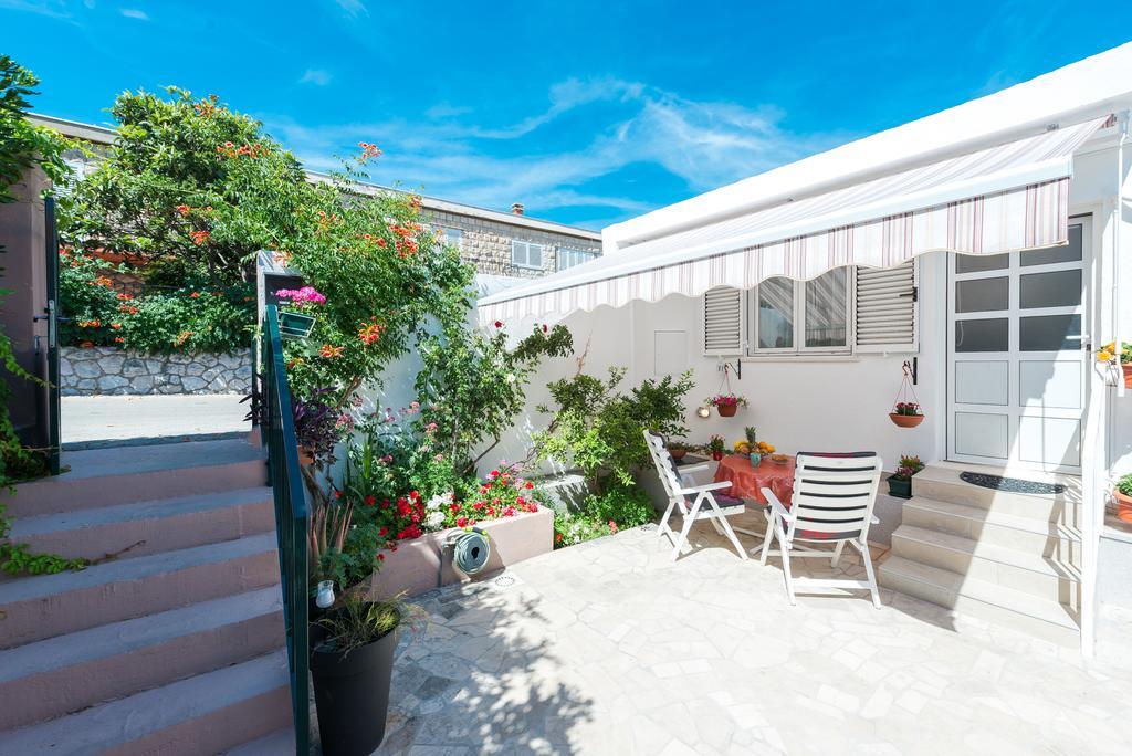 Appartamento Studio Hajdi Ragusa Esterno foto